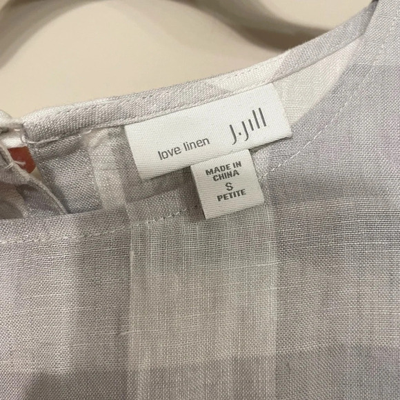 J. Jill Love Linen | Women's Plaid Gray & White Button Back Tank Small Petite - Picture 6 of 6